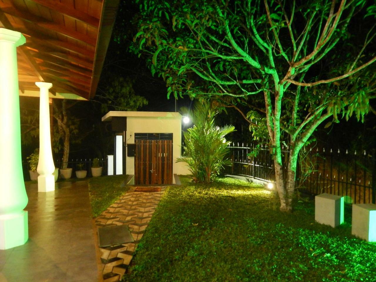 Nenasilu - Sri Lankan Villa Hapugala Bagian luar foto