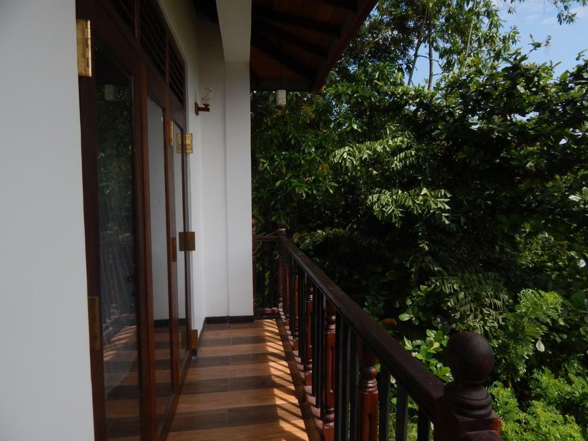 Nenasilu - Sri Lankan Villa Hapugala Bagian luar foto